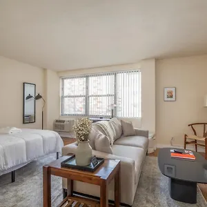 Apartment Cozy Dt Studio With Full Kitchen By Zencity, Saint Louis