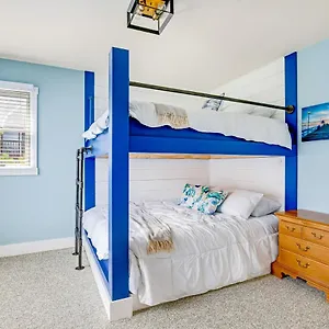  Holiday home Captain's United States