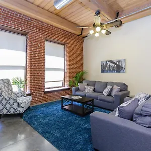 Apartment Posh Loft Walk To Cards And Convention Center, Saint Louis